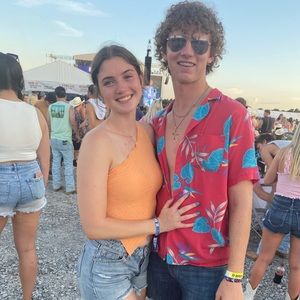 Meet your Posher, Addi